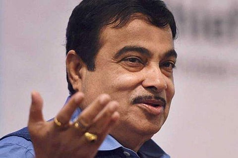 വീട് നോക്കാന് അറിയാത്തവര്ക്ക് രാജ്യം ഭരിക്കാനാവില്ല; ഒളിയമ്പുമായി വീണ്ടും ഗഡ്കരി