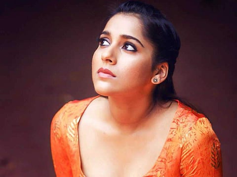 ''ഹേയ് രശ്മി, നിങ്ങളുടെ അച്ഛന്റെ നമ്പര് തരാമോ'': നമ്പര് ഇറക്കിയ ആള്ക്ക് തിരിച്ച് പണികൊടുത്ത് നടി