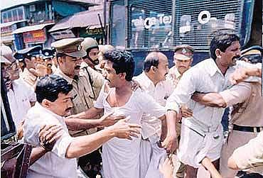 കംഫര്ട്ട് സോണിലെ സാംസ്കാരിക നായകര്: ഹമീദ് ചേന്നമംഗലൂര് എഴുതുന്നു