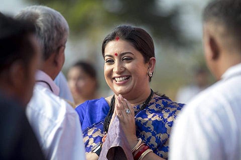 ഡിഗ്രി പൂര്ത്തിയാക്കിയിട്ടില്ലെന്ന് സ്മൃതി ഇറാനി; ആസ്തി 4.71 കോടി