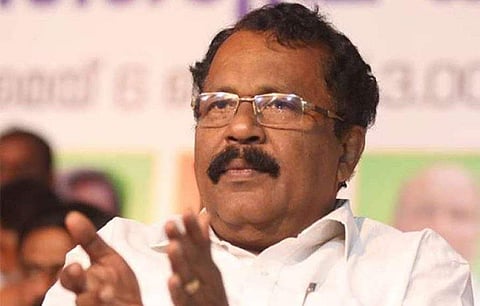 'കാക്ക കുളിച്ചാല് കൊക്കാകില്ല' ; ആര്എസ്എസ് മാതൃകയില് കോണ്ഗ്രസിനെ ഉടച്ചുവാര്ക്കാനുള്ള നീക്കത്തെ പരിഹസിച്ച് ശ്രീധരന്പിള്ള