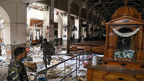 ശ്രീലങ്കയിലെ സ്ഫോടനപരമ്പര : 60 മലയാളികള് പൊലീസ് നിരീക്ഷണത്തില് ; ഐഎസ് വീഡിയോ മലയാളത്തില് പ്രചരിച്ചതിലും അന്വേഷണം