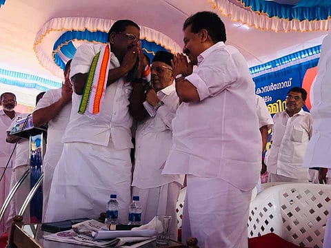 രാജ്മോഹന് ഉണ്ണിത്താന്റെ തെരഞ്ഞടുപ്പ് ഫണ്ട് മോഷ്ടിച്ചു; കൊല്ലത്തുനിന്നെത്തിയ സഹായിക്കെതിരെ പൊലീസ് മേധാവിക്ക് പരാതി
