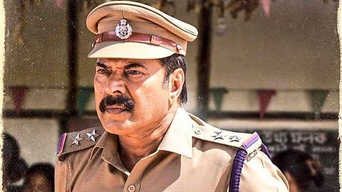 ഇതാണ് ഉണ്ടയിലെ മണിസാര്: ക്യാരക്ടര് പോസ്റ്റര് ഷെയര് ചെയ്ത് മമ്മൂക്ക