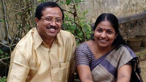 'സ്വന്തമായി കുഞ്ഞുങ്ങള് പോലും വേണ്ടെന്ന് വെച്ചു'; എല്ലാം പൊതുപ്രവര്ത്തനത്തിന് വേണ്ടിയെന്ന് മുരളീധരന്റെ ഭാര്യ