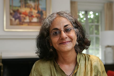 അലൈ പായുതേ കണ്ണാ...: ഗീത ഹരിഹരന്റെ ഐ ഹാവ് ബികം ദി ടൈഡ് എന്ന നോവലിനെക്കുറിച്ച്