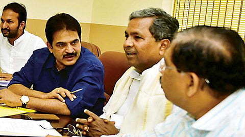 വിഭാഗീയത രൂക്ഷം: കര്ണാടക കോണ്ഗ്രസ് യൂണിറ്റ് പിരിച്ചുവിട്ടു