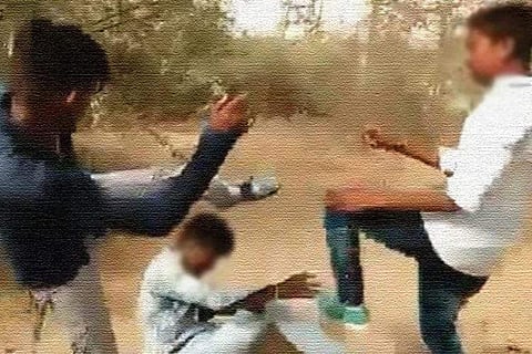 ക്ഷേത്രത്തില് പ്രവേശിച്ചു: ദളിത് ബാലന് ക്രൂരമര്ദനം