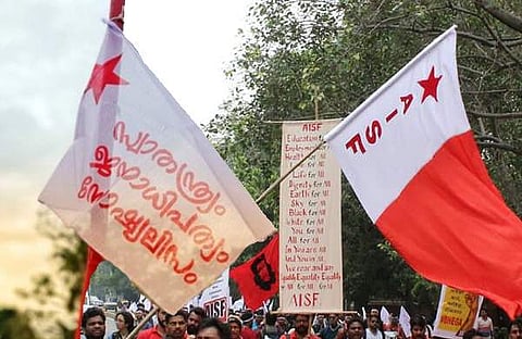 എസ്എഫ്ഐ-എഐഎസ്എഫ് സംഘര്ഷം അവസാനിപ്പിക്കണം; കോടിയേരിയും കാനവും ചര്ച്ചയ്ക്ക്
