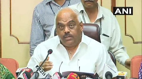 കര്ണാടകയില് മൂന്ന് എംഎല്എമാരെ സ്പീക്കര് അയോഗ്യരാക്കി: മറ്റുള്ളവരുടെ കാര്യത്തില് ഉടന് തീരുമാനം, കാത്തിരിക്കാന് ബിജെപി
