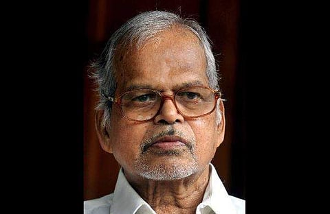 ആറ്റൂര് രവിവര്മ്മ അന്തരിച്ചു