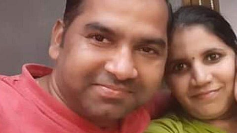 പരസ്ത്രീബന്ധം: ഉറങ്ങാന് കിടന്ന ഭര്ത്താവിനെ 11 തവണ കുത്തിയും കഴുത്തറുത്തും കൊന്നു
