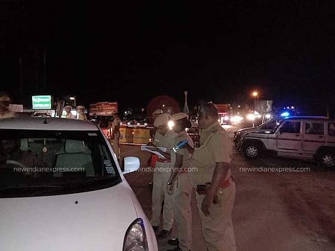 കടല് മാര്ഗം ഭീകരര് തമിഴ്നാട്ടില്; കേരളത്തിലും അതീവ ജാഗ്രത; ആരാധനാലയങ്ങള്ക്ക് സുരക്ഷ ശക്തമാക്കി