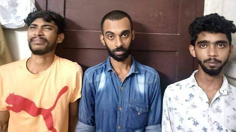 ഓണ്ലൈന് ടാക്സിയുടെ മറവില് മയക്കുമരുന്ന് കടത്ത്, കോളജ് വിദ്യാര്ത്ഥികള് ലക്ഷ്യം; 'മാഡ് മാക്സ്' സംഘം പിടിയില്