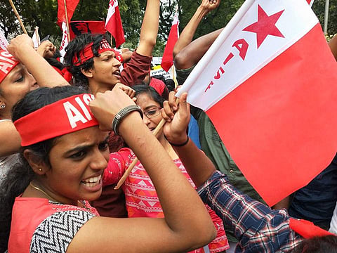 യൂണിവേഴ്സിറ്റി കോളജില് തെരഞ്ഞെടുപ്പ് അട്ടിമറിക്കാന് അധ്യാപകര് കൂട്ടുനില്ക്കുന്നു; എഐഎസ്എഫ് കോടതിയിലേക്ക്