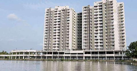 മരട് ഫ്ലാറ്റ്: നിര്മ്മാണ കമ്പനികള്ക്കെതിരായ കേസ് ക്രൈംബ്രാഞ്ചിന്