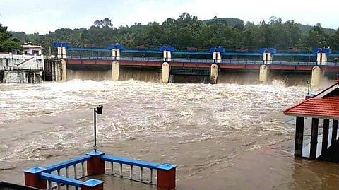കനത്ത മഴ, നീരൊഴുക്ക് ശക്തം, അരുവിക്കര ഡാമില് നിന്ന് കൂടുതല് വെള്ളം പുറത്തേക്ക്