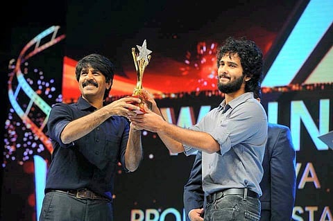 'ആദ്യമായി ഒരു വാക്ക് പോലും സംസാരിക്കാൻ പറ്റാതെ സ്റ്റേജ് വിട്ടിറങ്ങി, ഇത് വാപ്പിച്ചിയെ വേദനിപ്പിച്ചു'; അബിയുടെ ഓർമദിനത്തിൽ ഷെയിൻ നിഗം