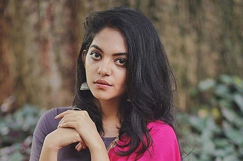 യൂബര് ഡ്രൈവര് മോശമായി പെരുമാറി, കാറില് നിന്ന് ഇറങ്ങേണ്ടിവന്നു; സംഭവങ്ങള് വിവരിച്ച് നടി അഹാന കൃഷ്ണ