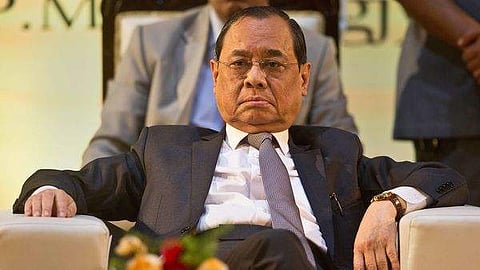 "ജഡ്ജിമാരെ കാശ് നൽകി സ്വാധീനിക്കുന്നു; ചിലരുടെ ആഗ്രഹമനുസരിച്ച് വിധി പറഞ്ഞില്ലെങ്കിൽ അപകീർത്തിപ്പെടുത്തും"; ആരോപണവുമായി ഗൊഗോയ്