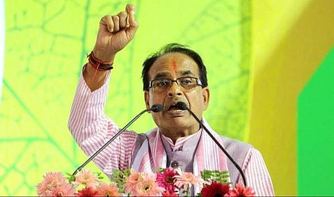 കൊറോണക്കാലത്തെ സത്യപ്രതിജ്ഞ; മധ്യപ്രദേശില് അധികാരമേല്ക്കാന് ശിവരാജ്സിങ് ചൗഹാന്; പ്രതിസന്ധി മറികടക്കാനെന്ന് ബിജെപി