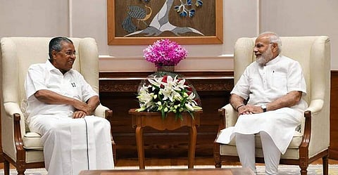 ഇതര സംസ്ഥാനങ്ങളില് കുടുങ്ങിയ മലയാളികളെ തിരിച്ചെത്തിക്കാന് ട്രെയിന് അനുവദിക്കണം; പ്രധാനമന്ത്രിക്ക് മുഖ്യമന്ത്രിയുടെ കത്ത്