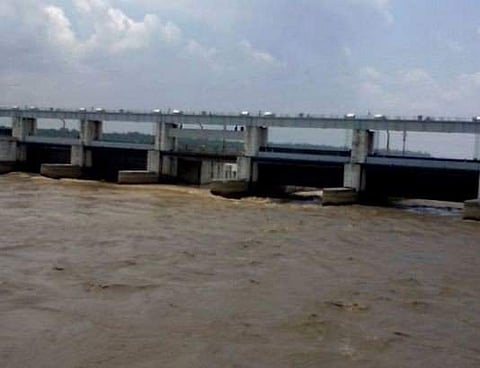 നേപ്പാളിന്റെ പ്രകോപനങ്ങള് തുടരുന്നു; അണക്കെട്ടിലെ അറ്റകുറ്റ പണികള് തടഞ്ഞു; ബിഹാര് വെള്ളപ്പൊക്ക ഭീഷണിയില്