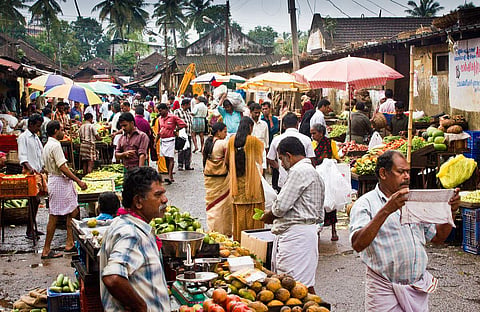 തിരുവനന്തപുരത്ത് വ്യാപാരസ്ഥാപനങ്ങള്ക്ക് കര്ശന നിയന്ത്രണം; പച്ചക്കറി കടകള് ആഴ്ചയില് നാലുദിവസം മാത്രം