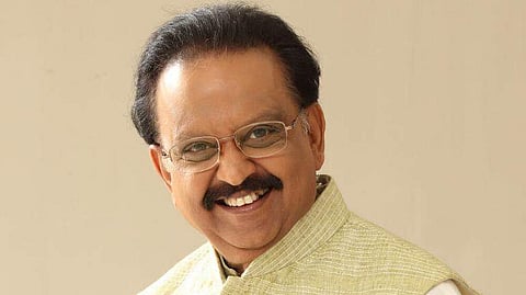 എസ്പി ബാലസുബ്രഹ്മണ്യം വെന്റിലേറ്ററില് തുടരുന്നു ; ആരോഗ്യനിലയില് നേരിയ പുരോഗതി ; പ്രാര്ത്ഥന തുടരണമെന്ന് മകന്