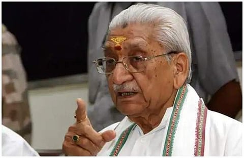 രാമ ജന്മഭൂമിയ്ക്ക് വേണ്ടി പ്രവര്ത്തിച്ചു; വിഎച്ച്പി മുന് അധ്യക്ഷന് അശോക് സിംഗാളിന് ഭാരതരത്ന നല്കണമെന്ന് സന്യാസി കൂട്ടായ്മ