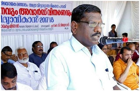 കെ വി വിജയദാസ് എംഎല്എ/ ഫെയ്സബുക്ക്