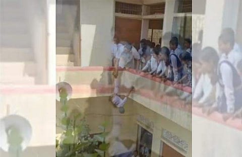 സമൂഹ മാധ്യമങ്ങളില് പ്രചരിക്കുന്ന ചിത്രം