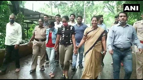 മോഷണ കേസില് പിടിയിലായ ടെലിവിഷന് നടിമാര്