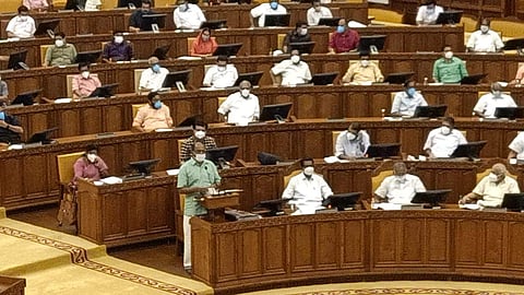 കെഎന് ബാലഗോപാല് ബജറ്റ് അവതരിപ്പിക്കുന്നു