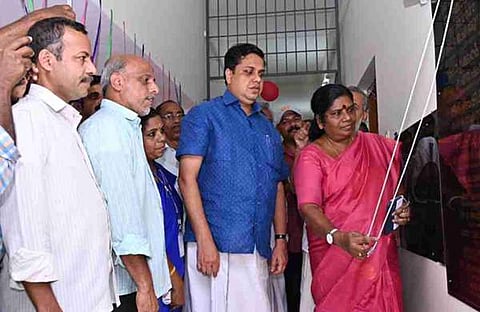 പന്ന്യന്നൂര് പഞ്ചായത്തില് നിര്മ്മിച്ച ആധുനിക വെറ്ററിനറി ഡിസ്പെന്സറി മന്ദിരം മന്ത്രി ചിഞ്ചുറാണി നാടിനു സമര്പ്പിക്കുന്നു/പിആര്ഡി