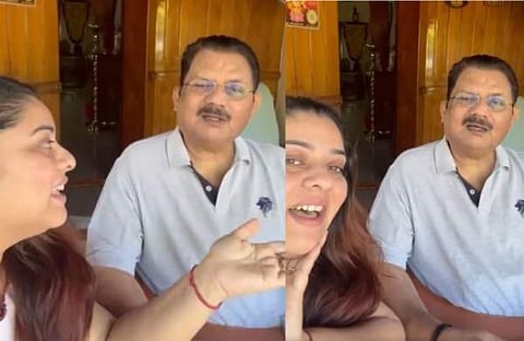 ജഗതി ശ്രീകുമാർ മകൾ പാർവതിക്കൊപ്പം പാട്ടുപാടുന്നു/ വിഡിയോ സ്ക്രീൻഷോട്ട്