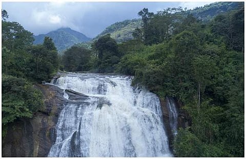 പെരുമ്പന്കുത്ത് വെള്ളച്ചാട്ടം