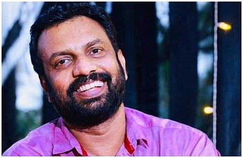 പി സന്തോഷ് കുമാര്