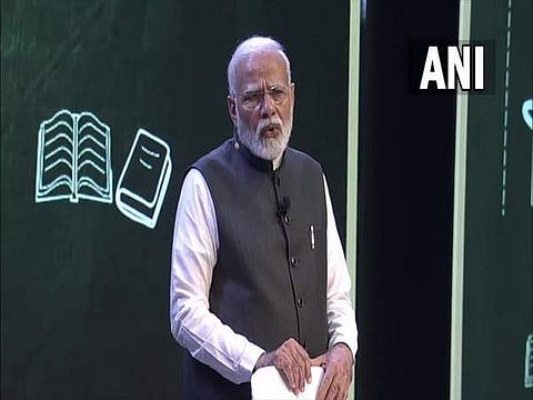 വിദ്യാര്ഥികളുമായി മോദി ആശയവിനിമയം നടത്തുന്നു, എഎന്ഐ