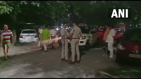ബിജെപി നേതാവ് വീടിന് മുന്നില് വെടിയേറ്റ് മരിച്ച നിലയില്, എഎന്ഐ