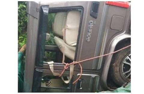 അപകടത്തില്പ്പെട്ട ബൊലേറോ