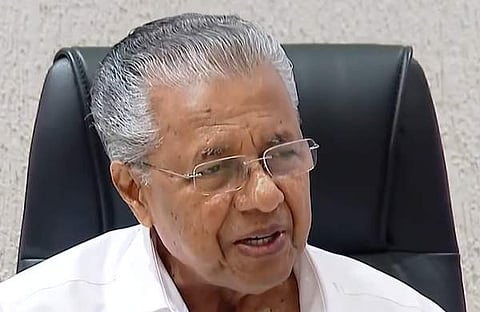 മുഖ്യമന്ത്രി പിണറായി വിജയന് മാധ്യമങ്ങളോട്, ടിവി ദൃശ്യം