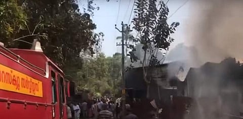 കോട്ടയം മെത്തനിര്മ്മാണ ഫാക്ടറിയില് ഉണ്ടായ തീപിടിത്തം