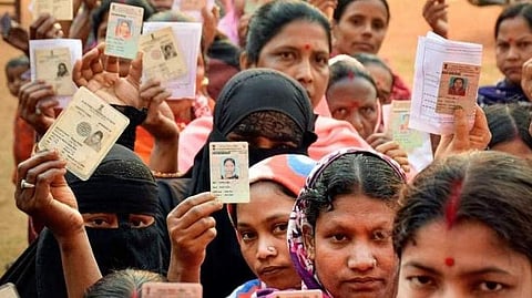 ത്രിപുരയില് വോട്ട് ചെയ്യാന് എത്തിയവരുടെ നീണ്ടനിര, ഫയല്/പിടിഐ