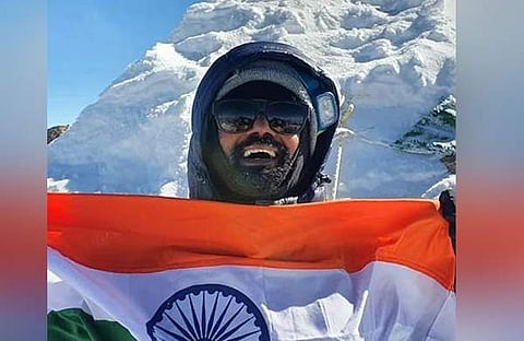 അനുരാഗ് മാലു, എഎൻഐ
