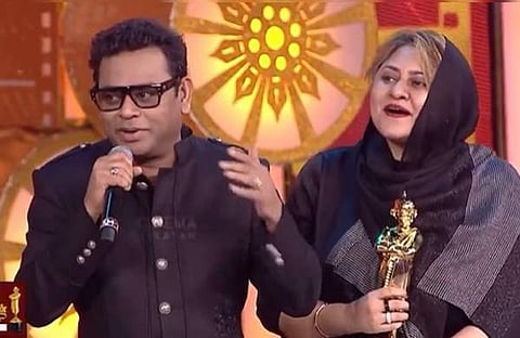 എആർ റഹ്മാൻ, ഭാര്യ സൈറ ഭാനു/ ചിത്രം സ്ക്രീൻഷോട്ട്