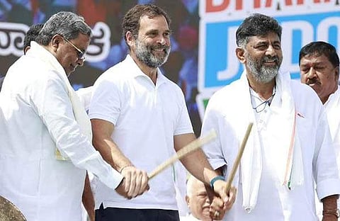 രാഹുല് ഗാന്ധിക്കൊപ്പം സിദ്ധരാമയ്യയും ഡികെ ശിവകുമാറും/ ഫെയ്സ്ബുക്ക്
