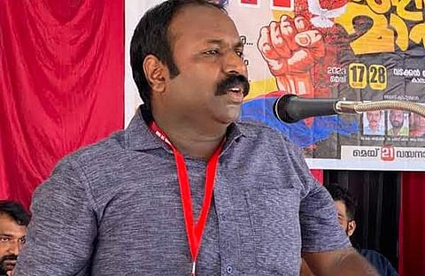 എഐവൈഎഫ് സേവ് ഇന്ത്യ മാര്ച്ചില് നിന്ന്