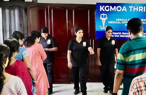 സ്വയം പ്രതിരോധ ക്ലാസില് നിന്ന്