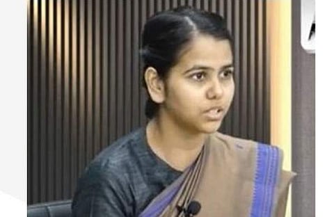 ഒന്നാം റാങ്ക് നേടിയ ഇഷിതാ കിഷോര്, ട്വിറ്റര് ചിത്രം